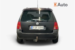 musta Volkswagen Golf 2004 kuva 3.