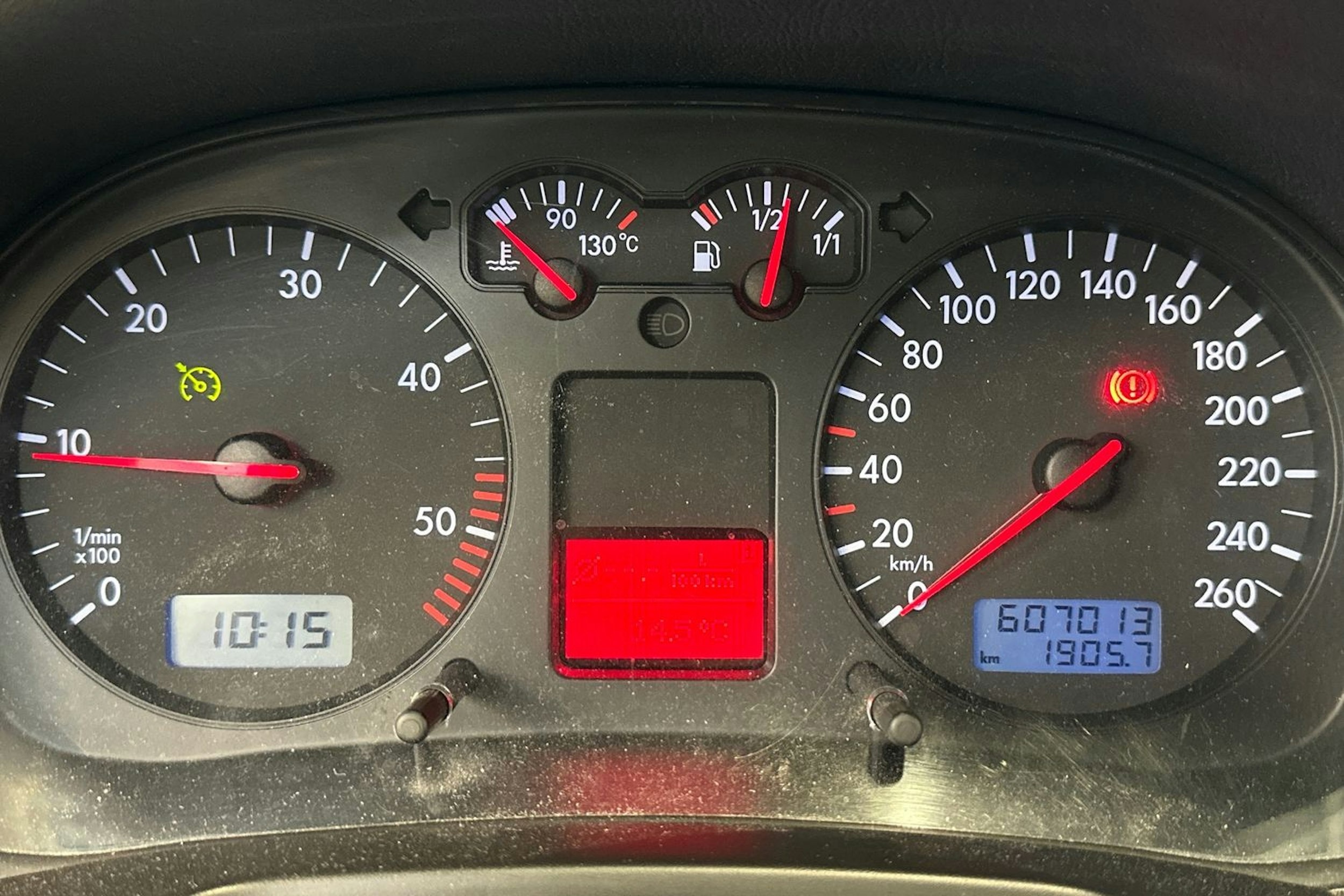 musta Volkswagen Golf 2004 kuva 16.