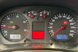 musta Volkswagen Golf 2004 kuva 16.