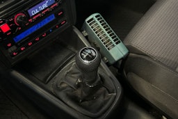musta Volkswagen Golf 2004 kuva 17.