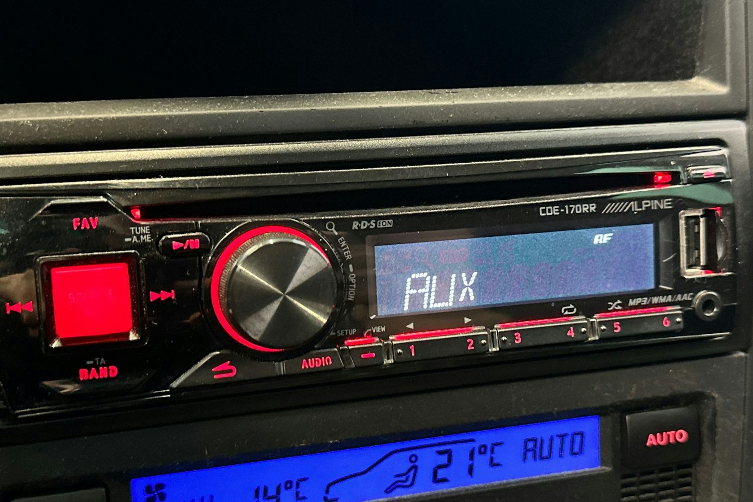 musta Volkswagen Golf 2004 kuva 19.