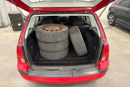 punainen Volkswagen Golf 2003 kuva 20.