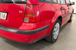 punainen Volkswagen Golf 2003 kuva 26.