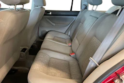 punainen Volkswagen Golf 2003 kuva 8.