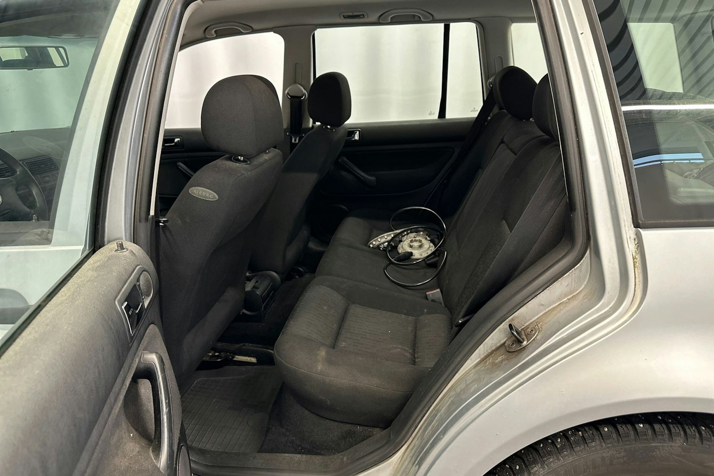 harmaa Volkswagen Golf 2003 kuva 10.