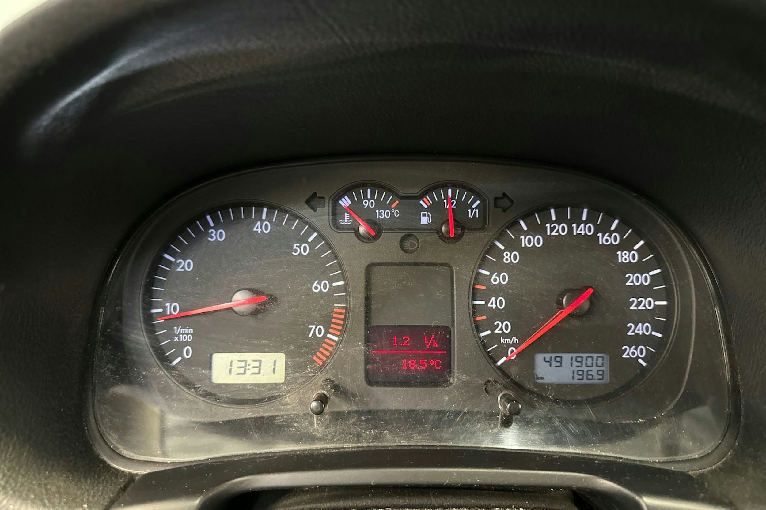 harmaa Volkswagen Golf 2003 kuva 15.