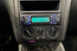 harmaa Volkswagen Golf 2003 kuva 16.