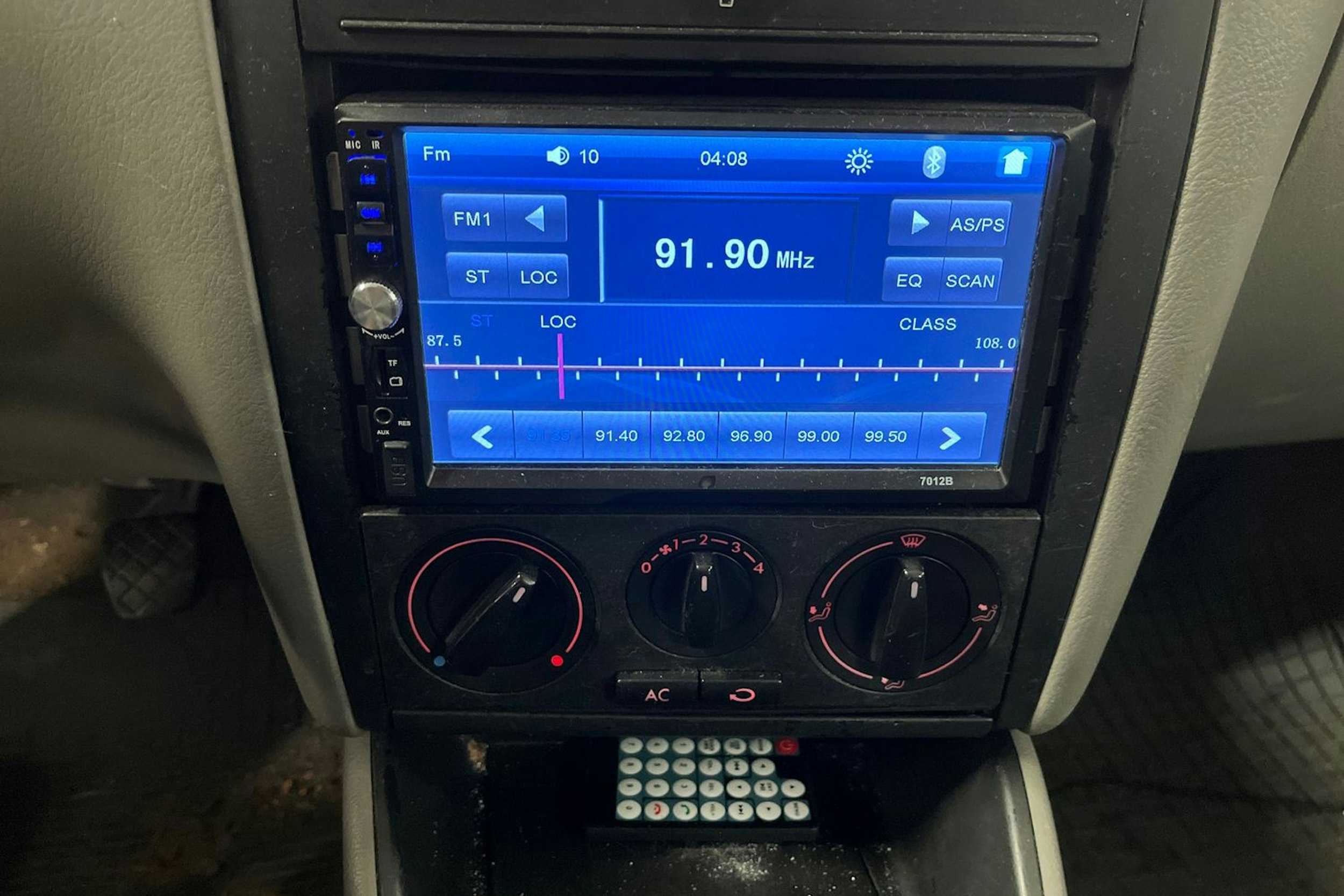 Sininen Volkswagen Golf 2004 kuva 14.