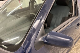 Sininen Volkswagen Golf 2004 kuva 17.