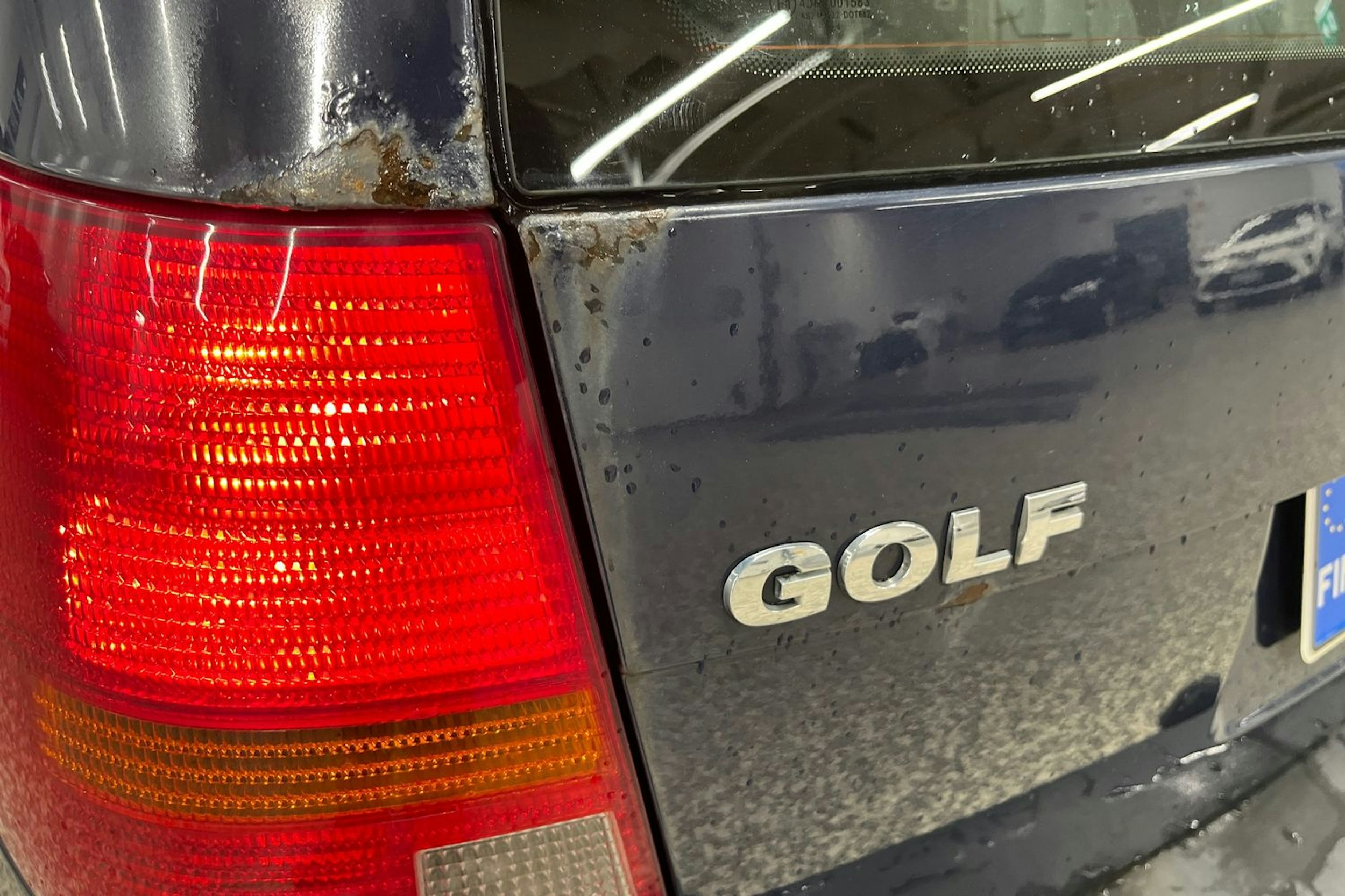 Sininen Volkswagen Golf 2004 kuva 24.