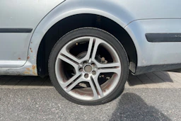 harmaa Volkswagen Golf 2004 kuva 11.