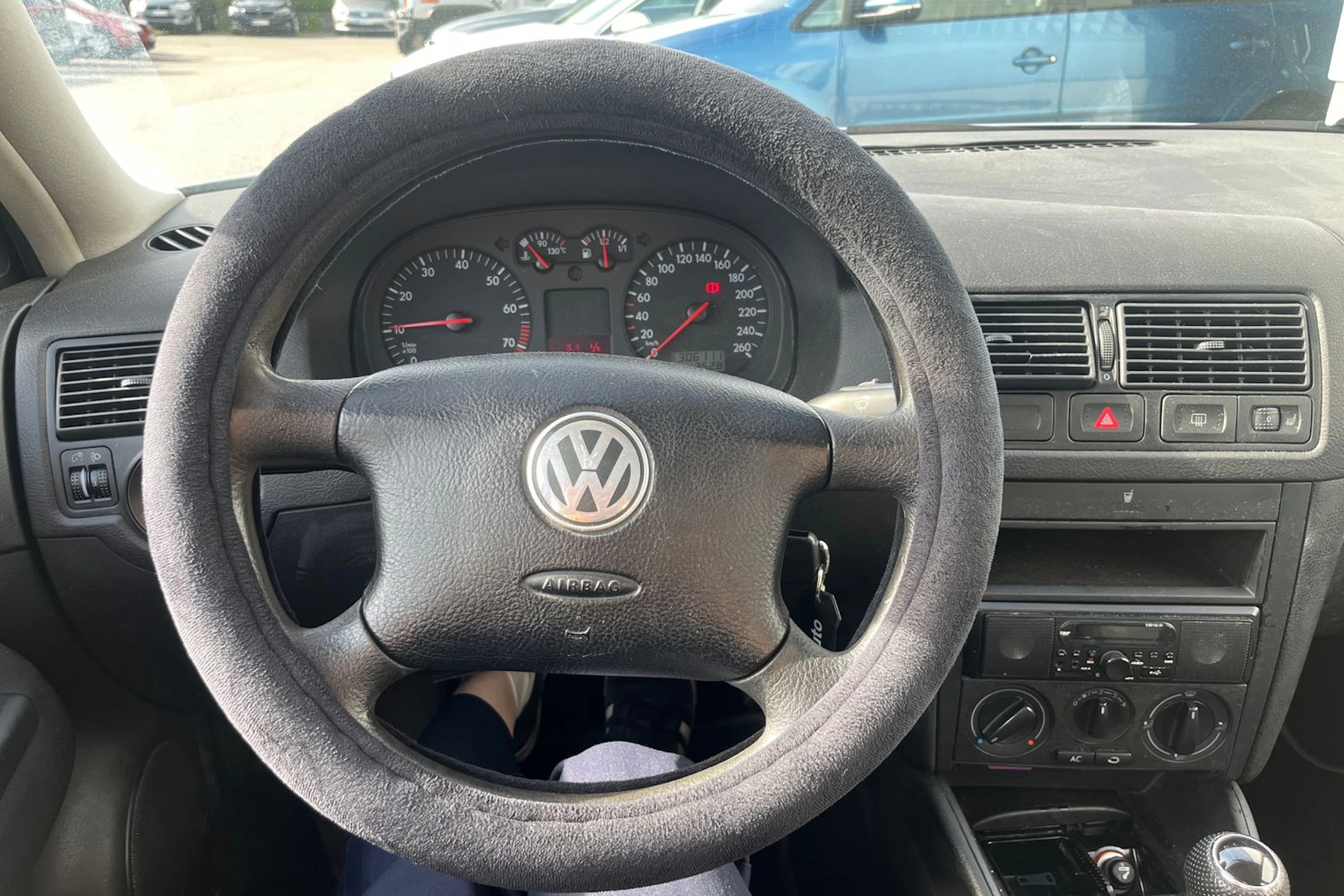harmaa Volkswagen Golf 2004 kuva 15.