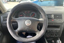 harmaa Volkswagen Golf 2004 kuva 15.