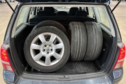 sininen Volkswagen Golf 2005 kuva 22.