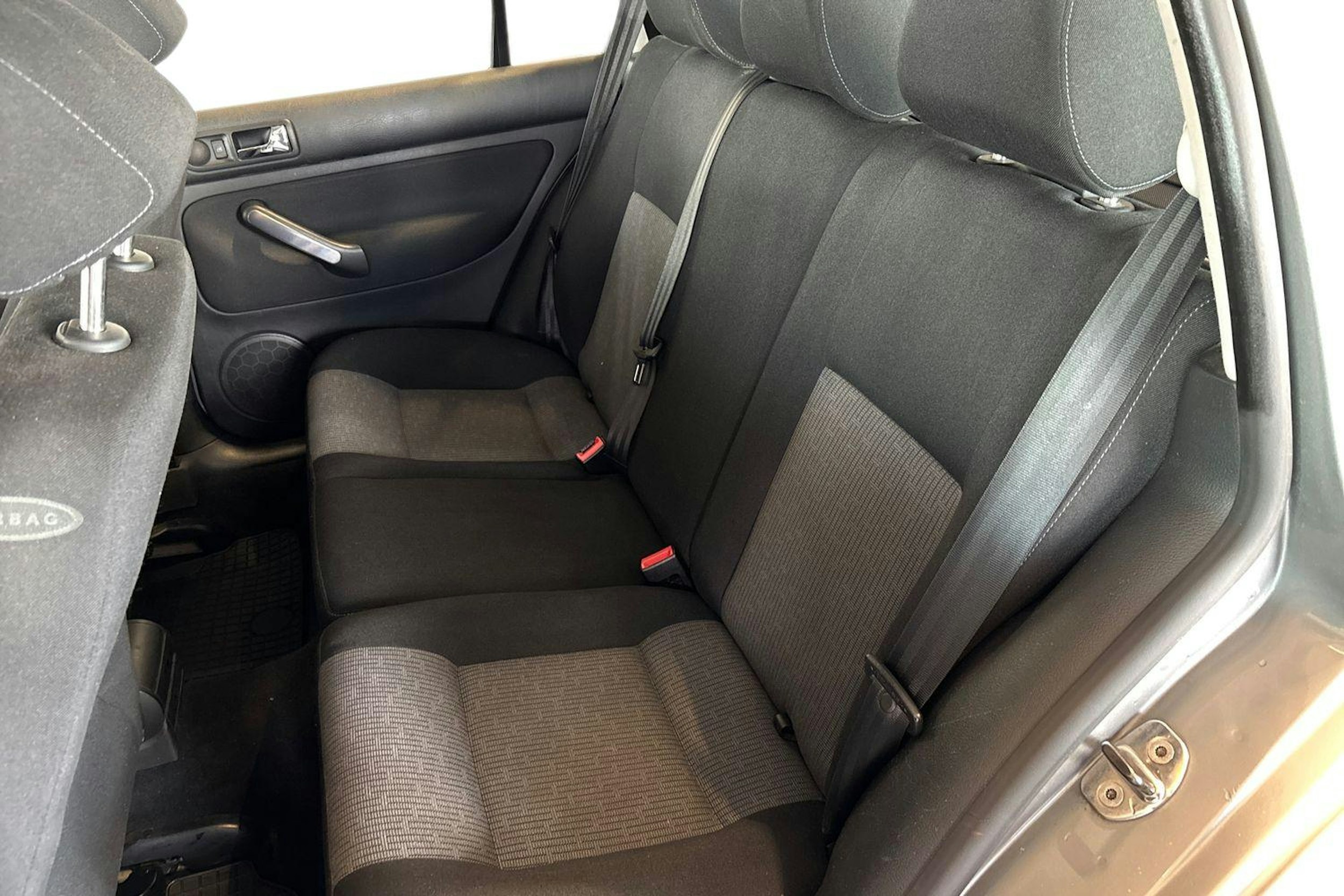 Harmaa Volkswagen Golf 2006 kuva 10.