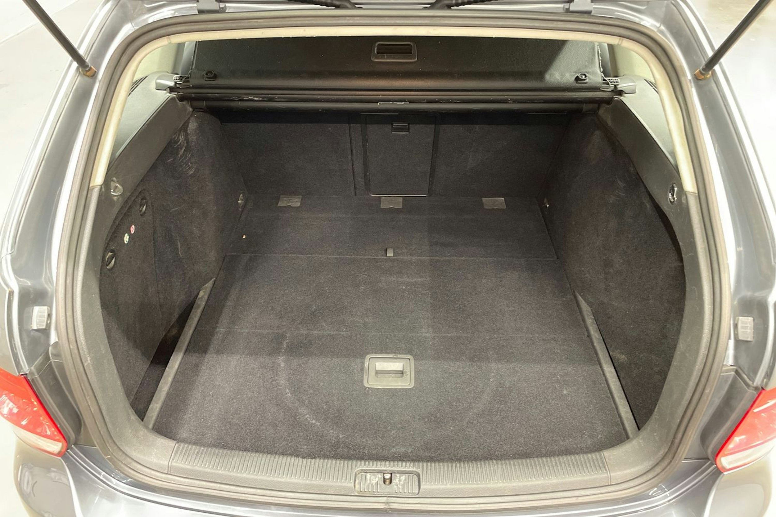 Harmaa Volkswagen Golf 2012 kuva 14.