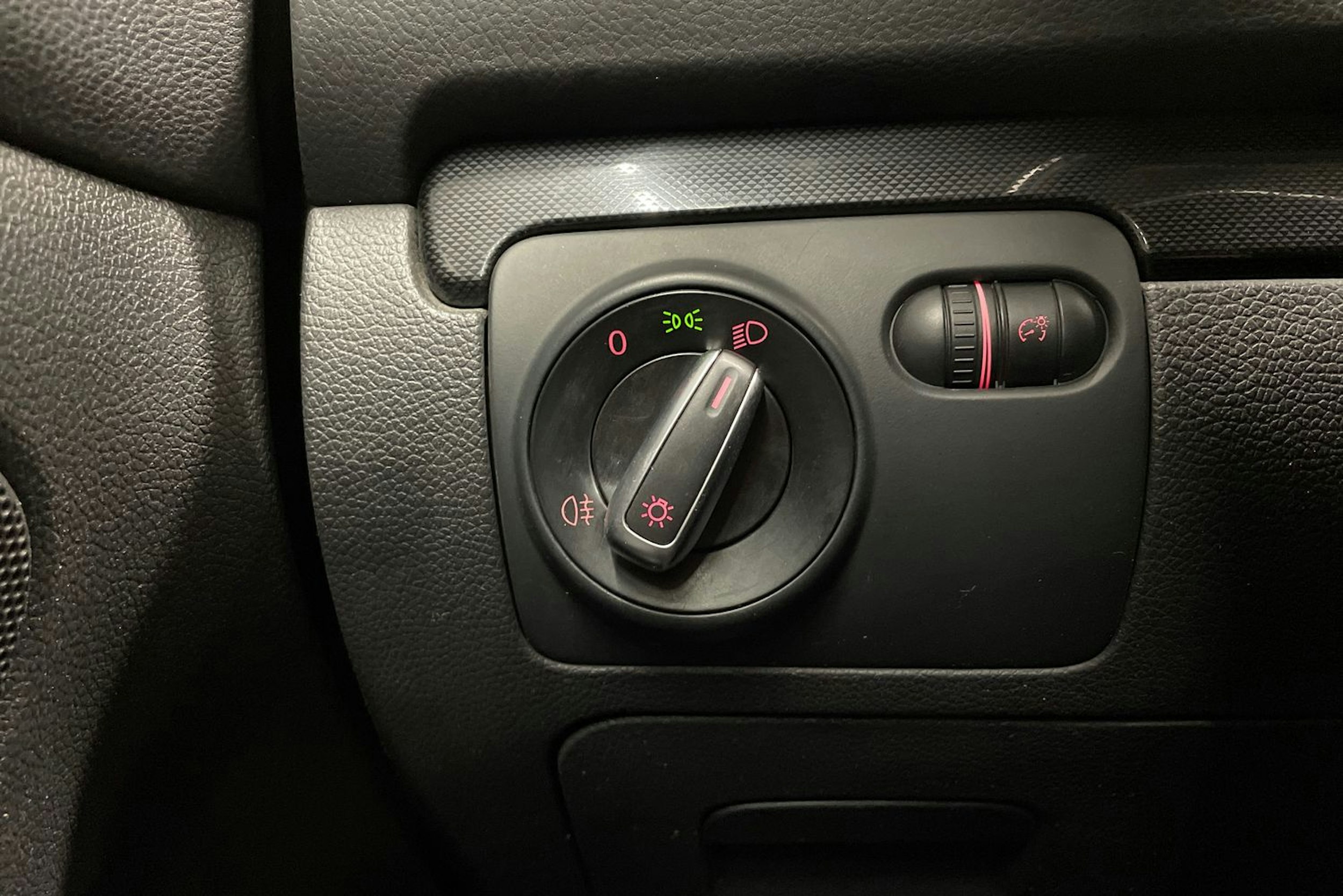 Harmaa Volkswagen Golf 2012 kuva 17.