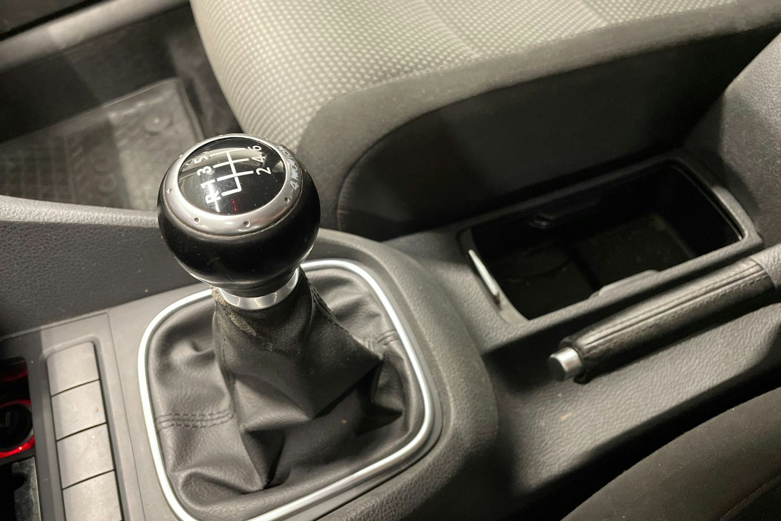 Harmaa Volkswagen Golf 2012 kuva 20.