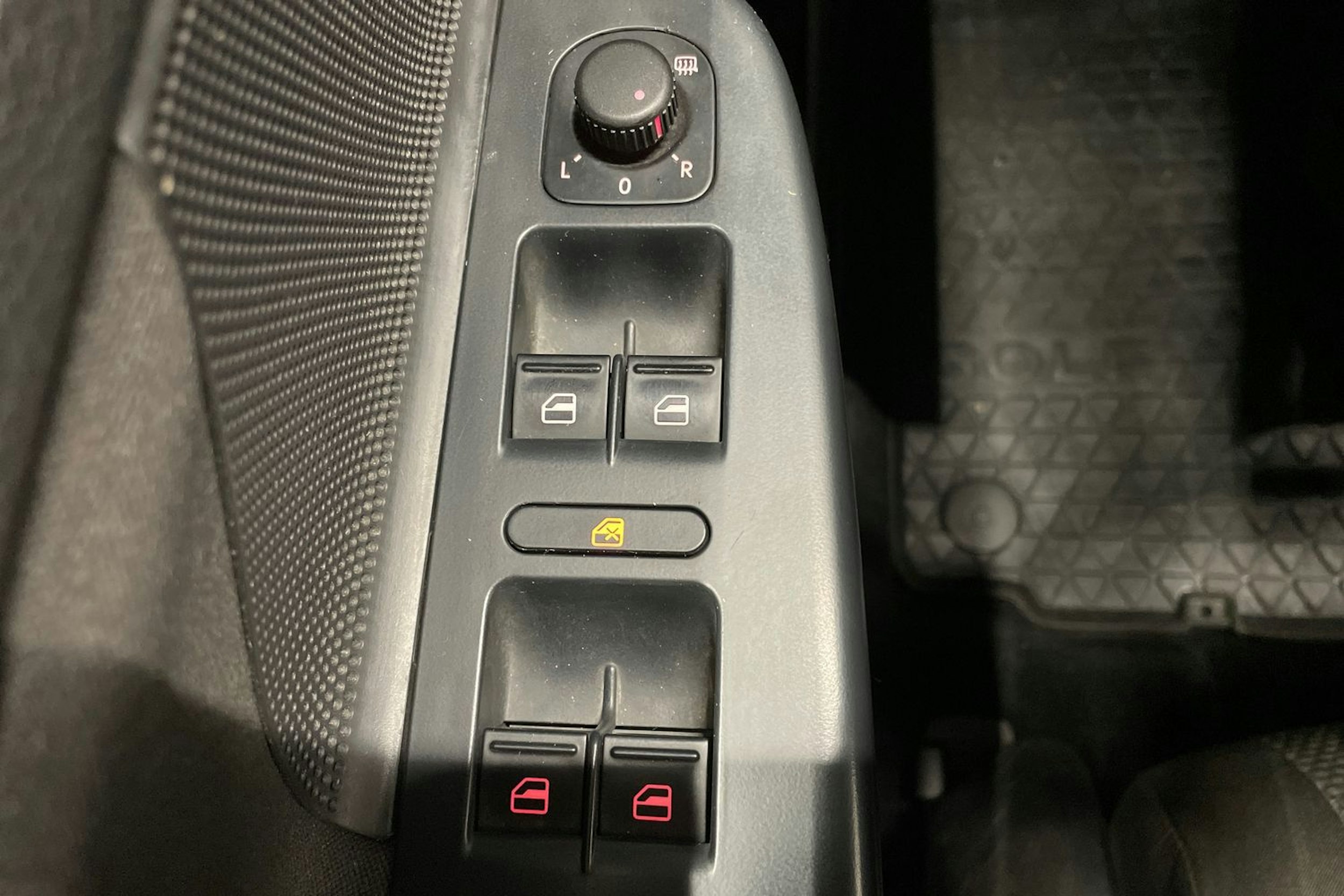 Harmaa Volkswagen Golf 2012 kuva 21.
