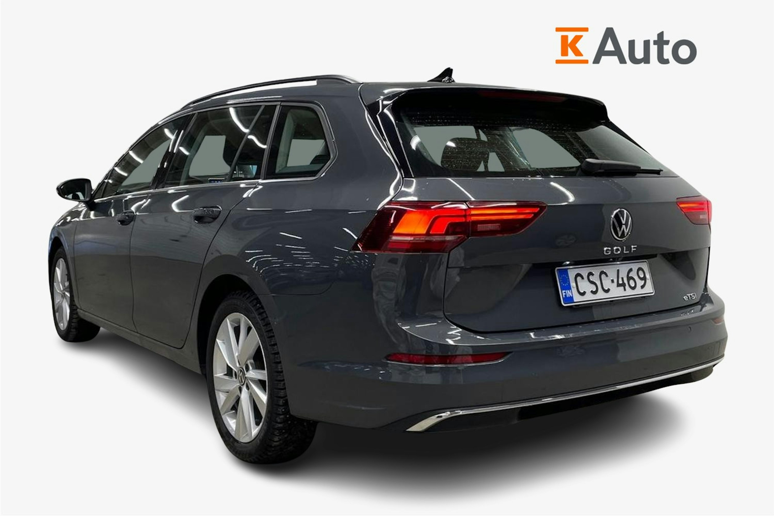 harmaa Volkswagen Golf 2025 kuva 2.