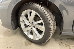 harmaa Volkswagen Golf 2025 kuva 13.