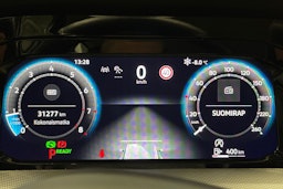 harmaa Volkswagen Golf 2025 kuva 16.