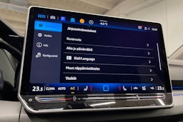 harmaa Volkswagen Golf 2025 kuva 19.