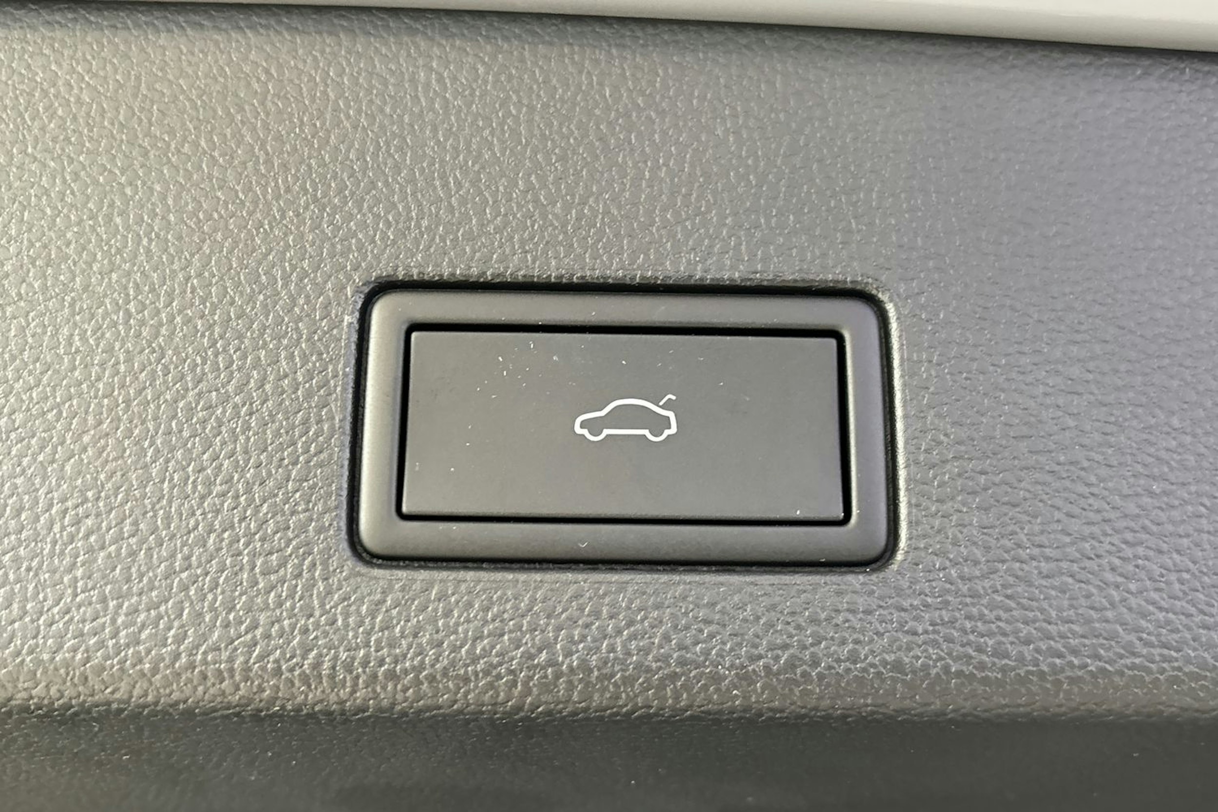 harmaa Volkswagen Golf 2025 kuva 12.