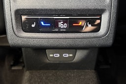 harmaa Volkswagen Golf 2025 kuva 13.