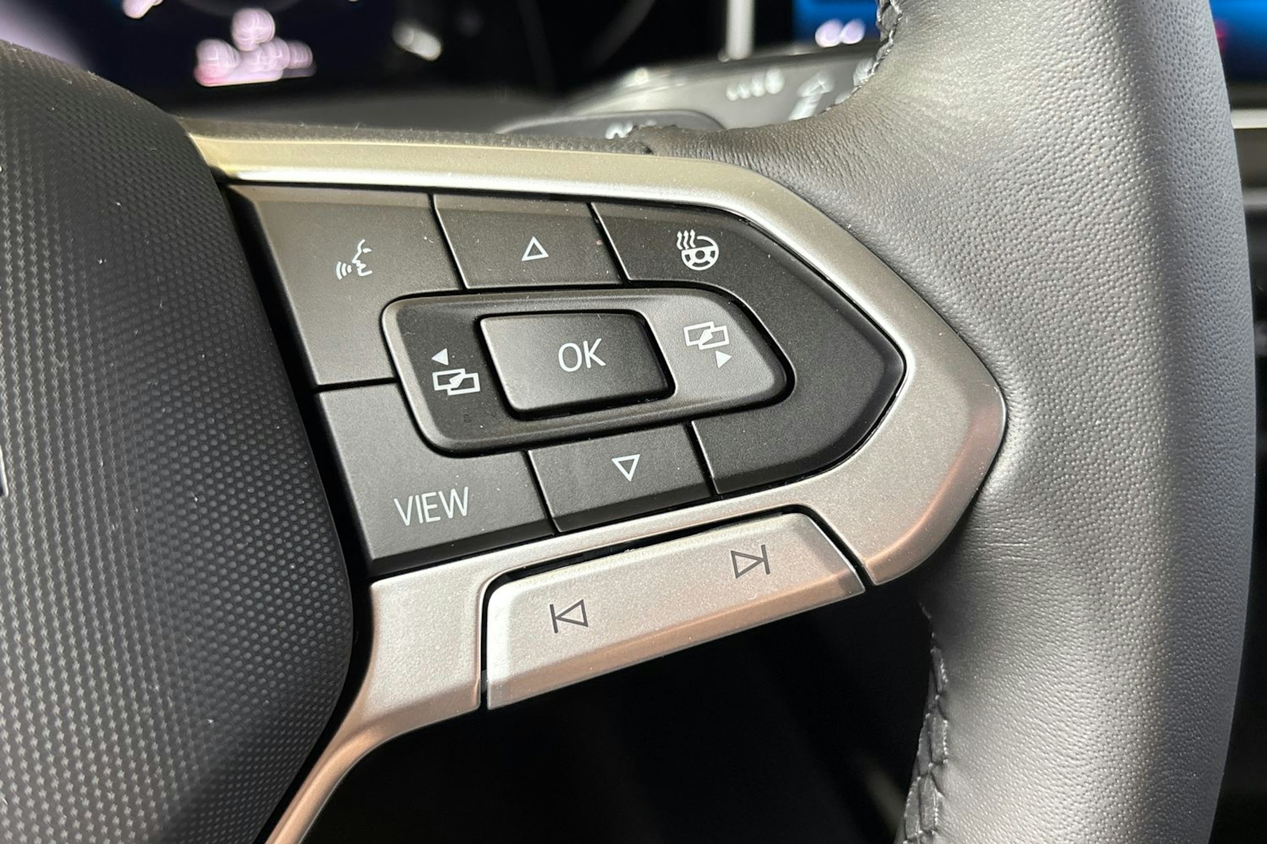 harmaa Volkswagen Golf 2025 kuva 18.