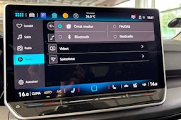 harmaa Volkswagen Golf 2025 kuva 22.