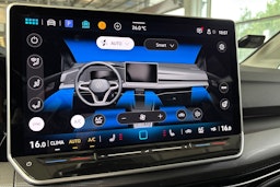 harmaa Volkswagen Golf 2025 kuva 24.