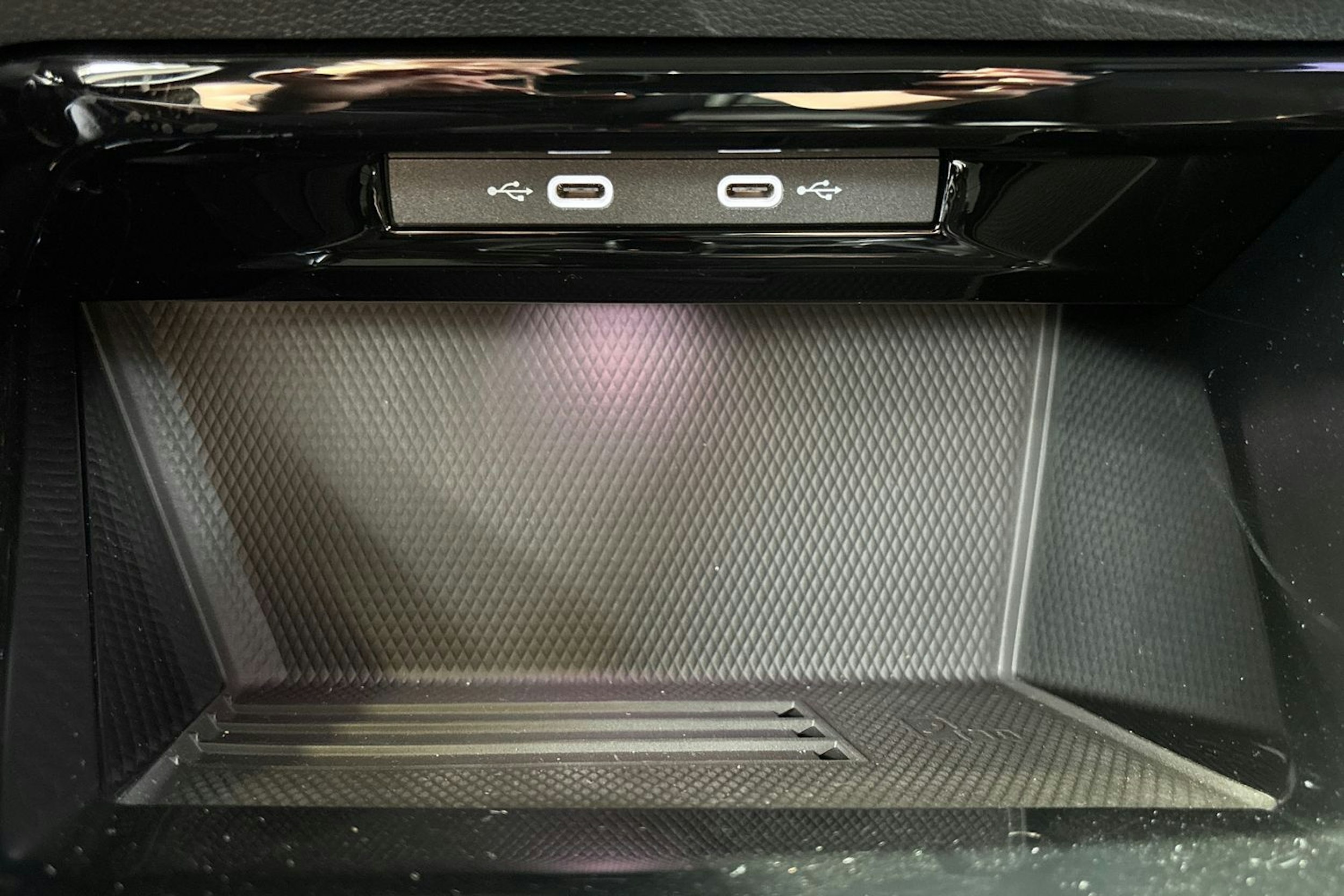 harmaa Volkswagen Golf 2025 kuva 26.