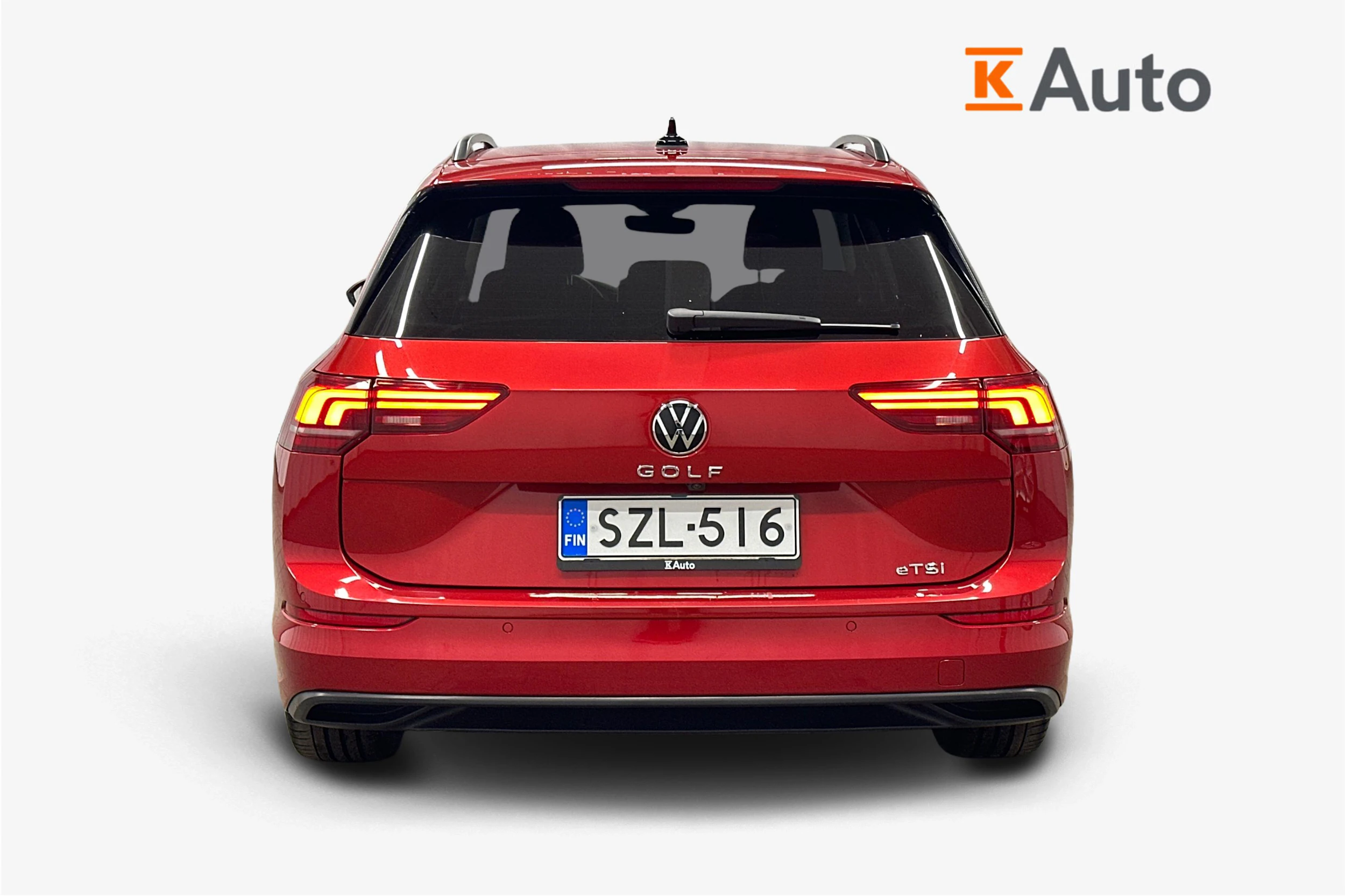 punainen Volkswagen Golf 2025 kuva 3.