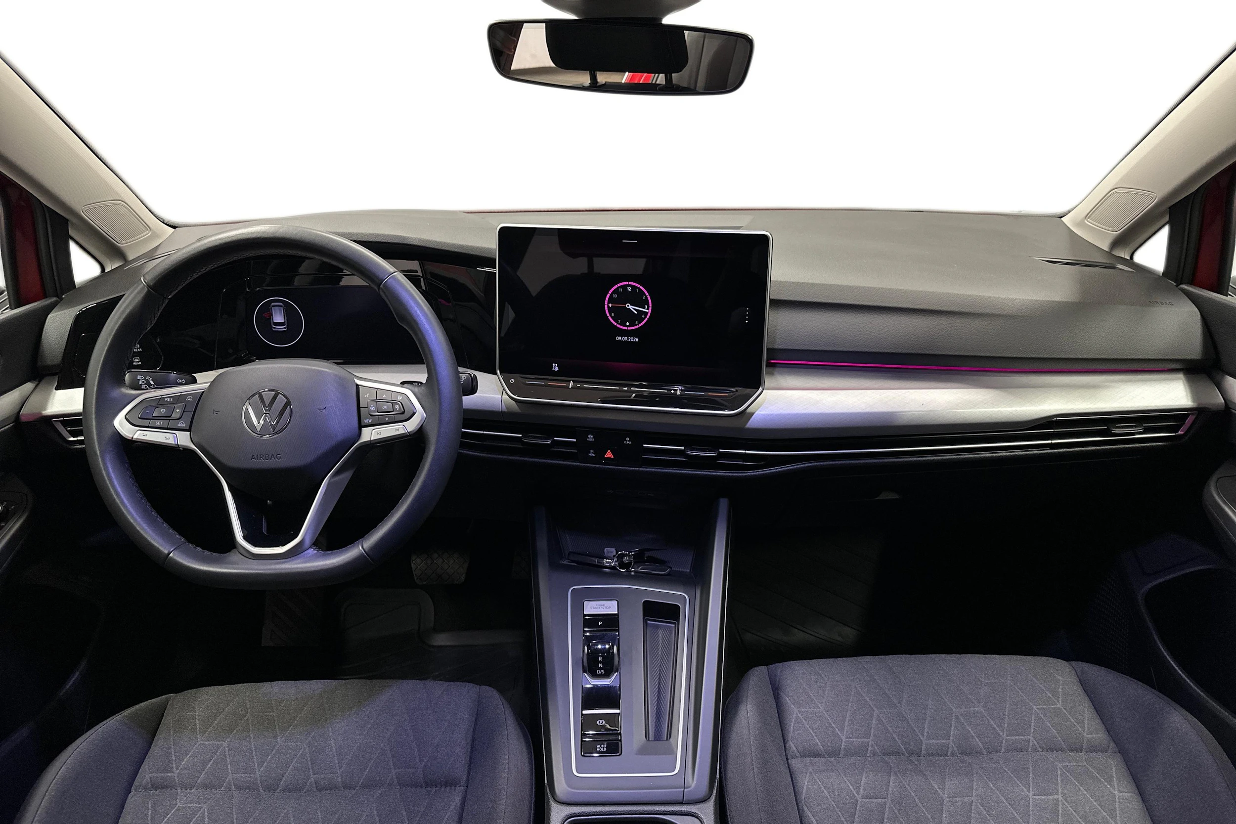 punainen Volkswagen Golf 2025 kuva 7.