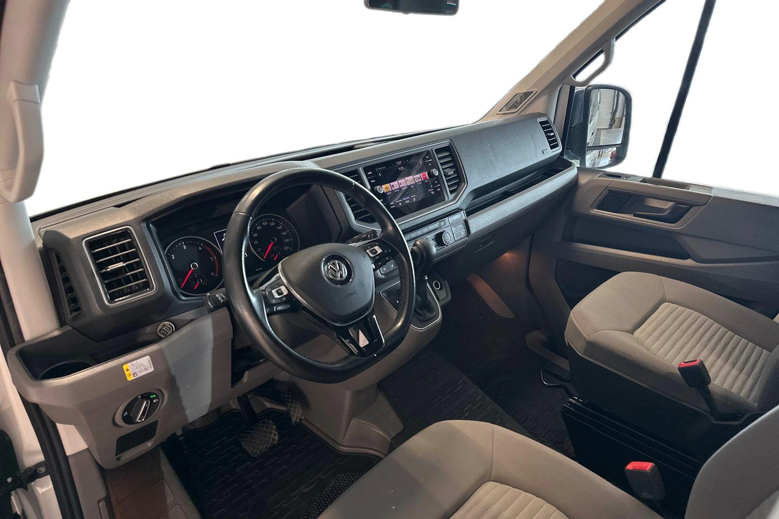 harmaa Volkswagen Grand California 600 2021 kuva 6.