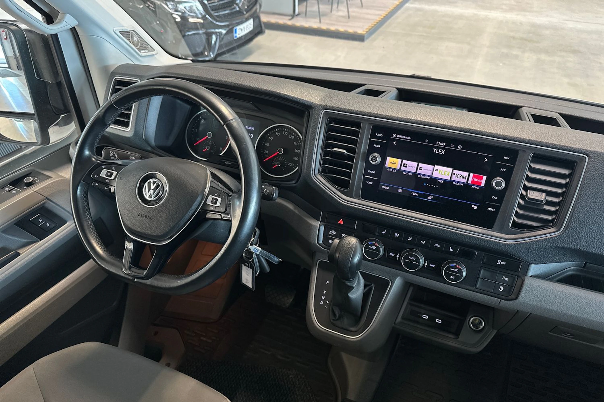 harmaa Volkswagen Grand California 600 2021 kuva 10.