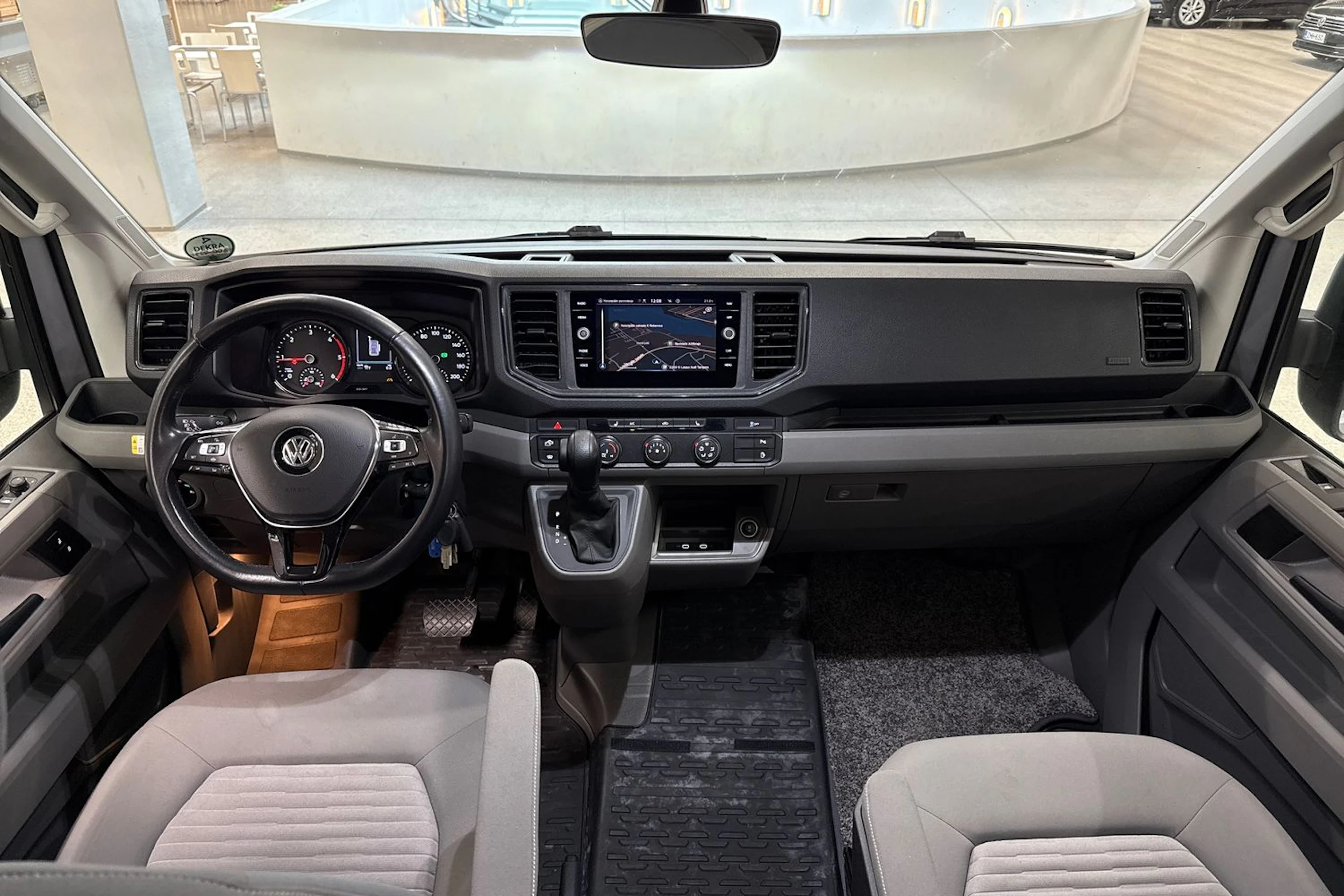 hopea Volkswagen Grand California 2022 kuva 6.
