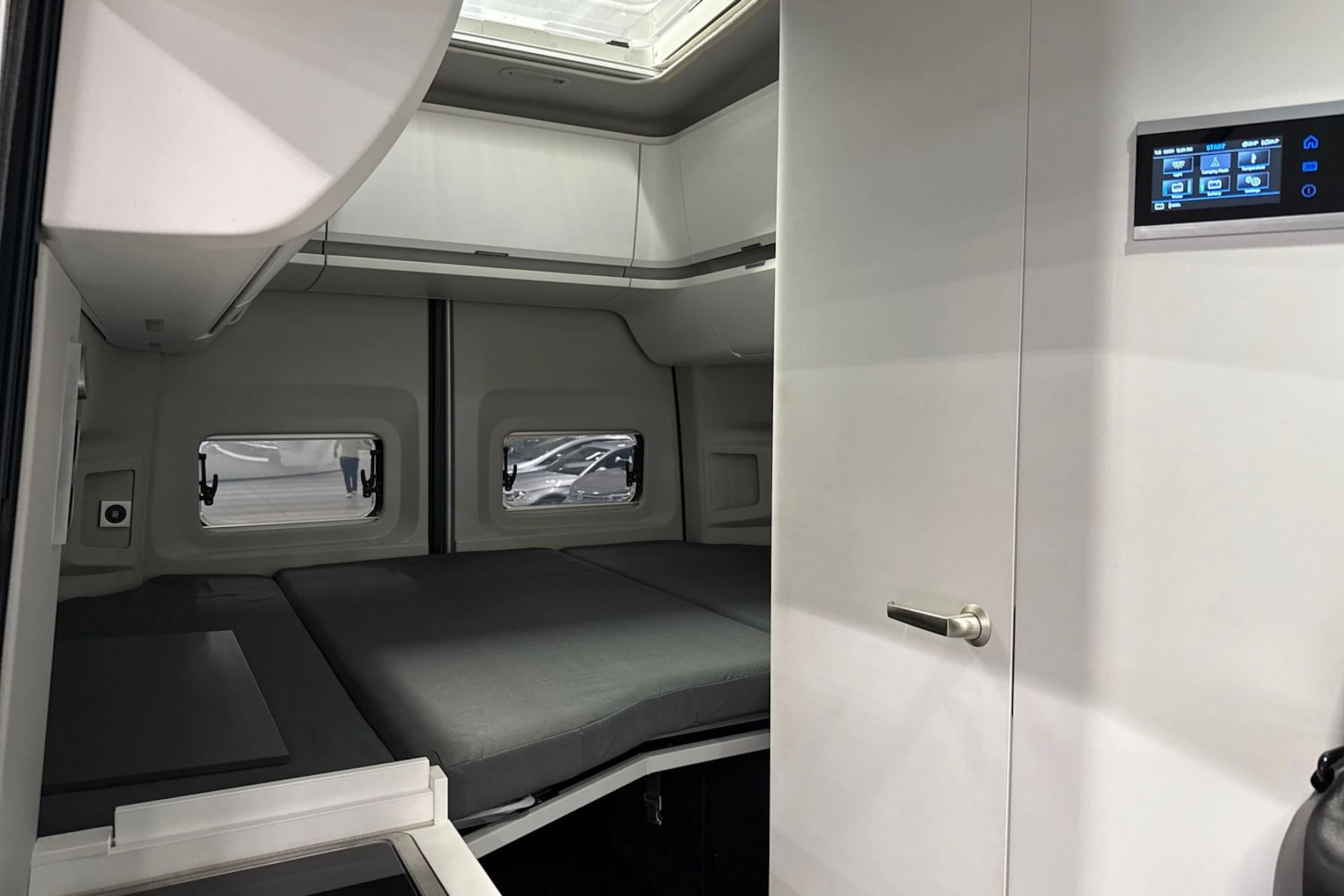 hopea Volkswagen Grand California 2022 kuva 16.