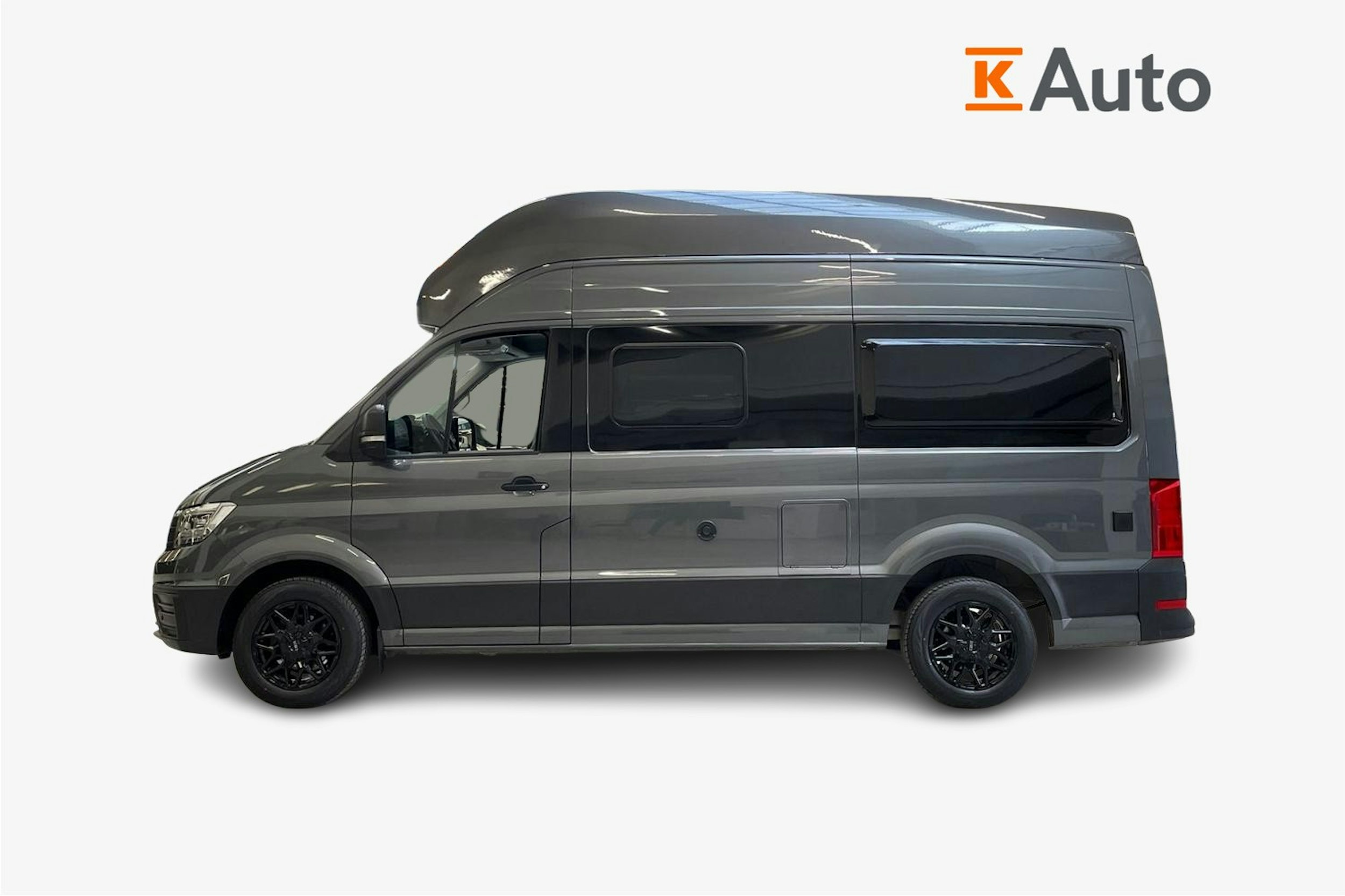 harmaa Volkswagen Grand California 2023 kuva 6.