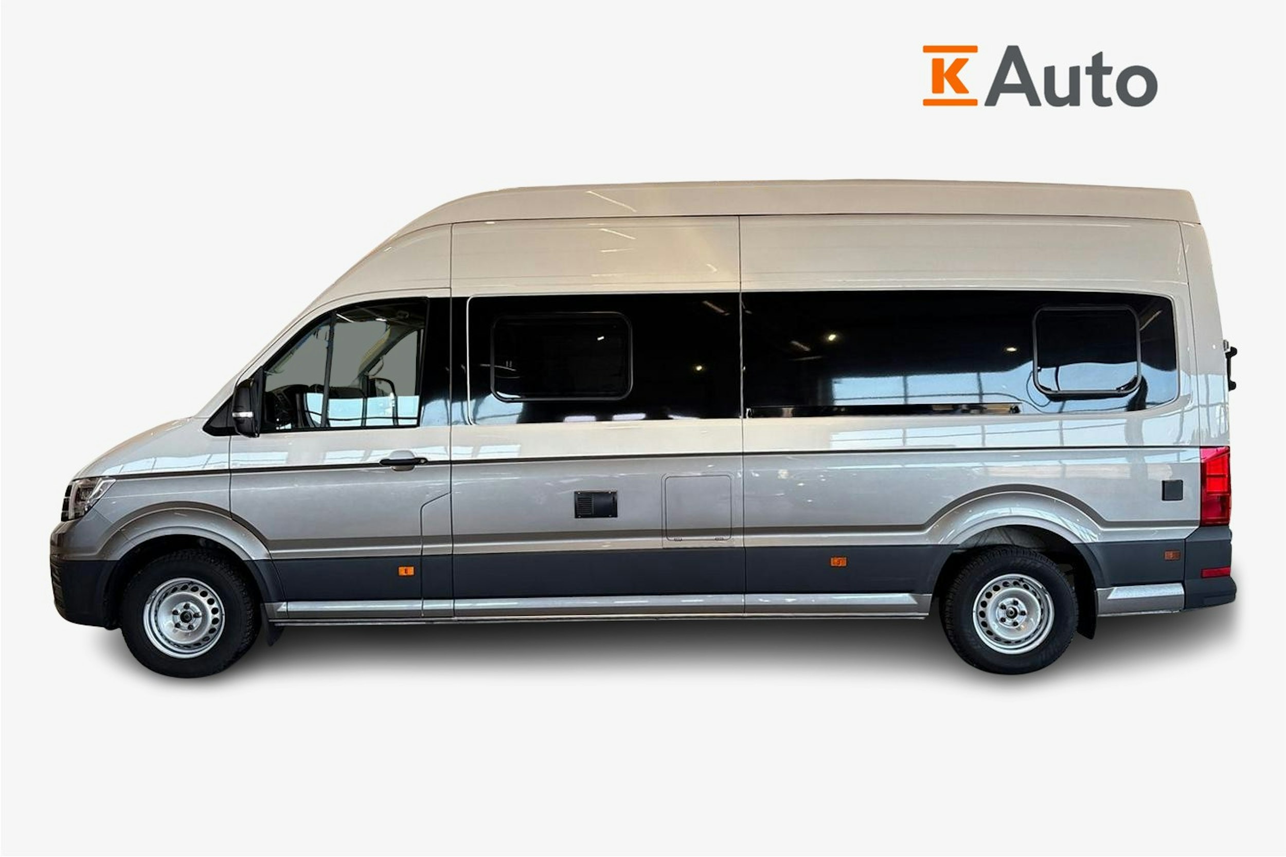 Harmaa Volkswagen Grand California 2023 kuva 5.