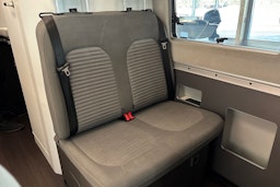 Harmaa Volkswagen Grand California 2023 kuva 17.