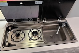 Harmaa Volkswagen Grand California 2023 kuva 20.