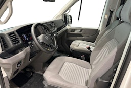 Valkoinen Volkswagen Grand California 2024 kuva 6.