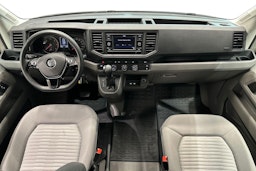 Valkoinen Volkswagen Grand California 2024 kuva 7.
