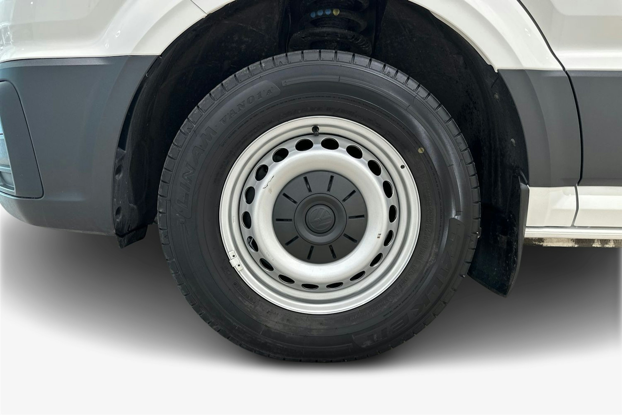 Valkoinen Volkswagen Grand California 2024 kuva 9.