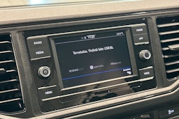 Valkoinen Volkswagen Grand California 2024 kuva 23.