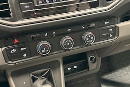 Valkoinen Volkswagen Grand California 2024 kuva 24.