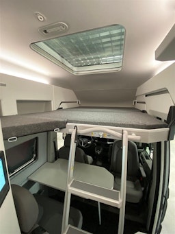 met. harmaa Volkswagen Grand California 2025 kuva 21.