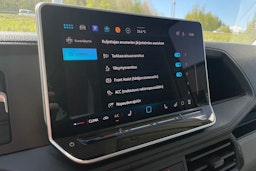 hopea metalliväri Volkswagen Grand California 2025 kuva 23.
